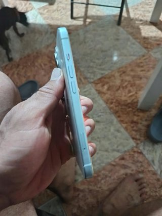 iPhone 15 Apple