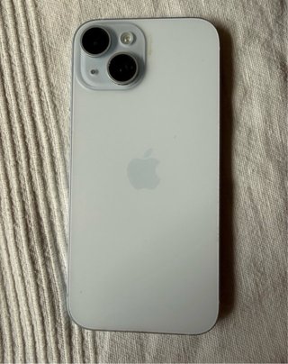 iPhone 15 Apple