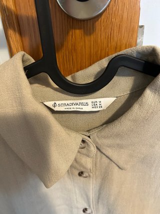 Camisa verde militar clara manga larga nueva