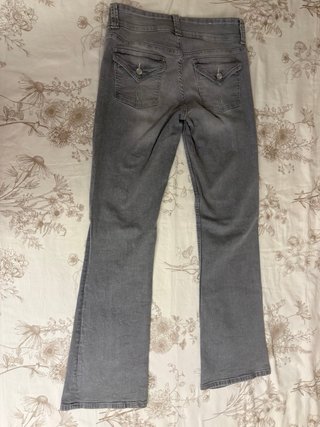 Pantalón vaquero elástico gris