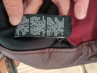 Pantalón efecto piel burdeos BBJ Los Angeles Talla