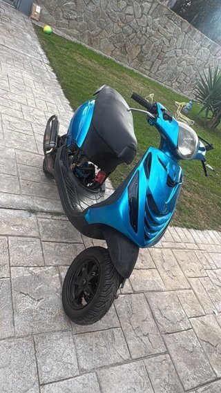 Piaggio Zip SP