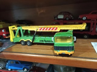 Portacoches Majorette escala 1:64