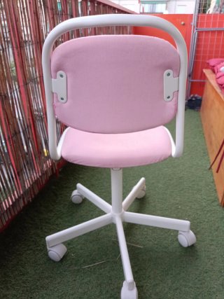 Silla de oficina infantil Ikea rosa