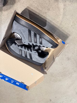 Adidas Superstar Gris y Negro