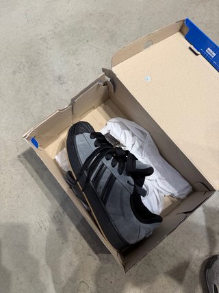 Adidas Superstar Gris y Negro
