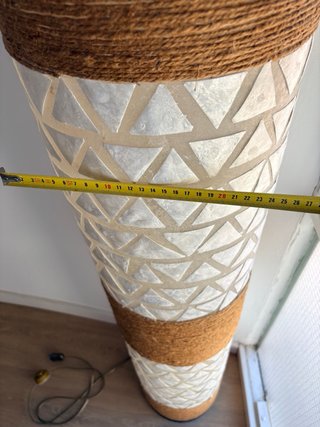 Lámpara de pie Balinesa artesanal