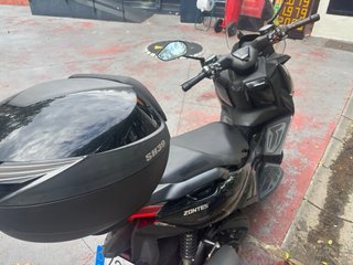 Zontes M310 Maxi Scooter Negra