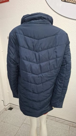 Abrigo azul marino con pelo interior