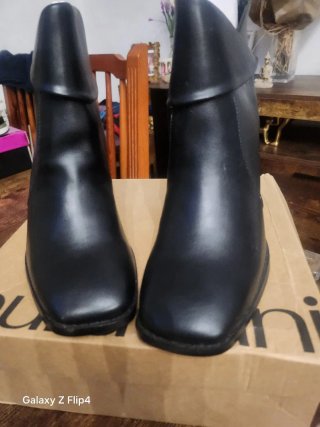 Botines negros tacón alto elegantes
