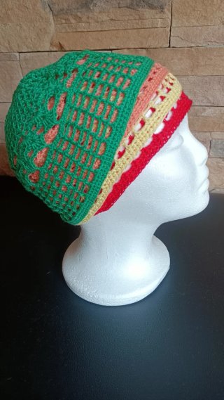 Gorros Crochet Mujer Hechos a Mano varios colores