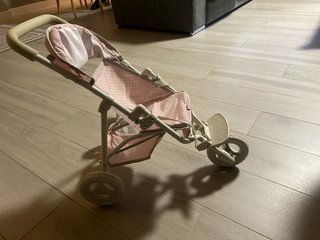 Carrito de juguete para muñecas