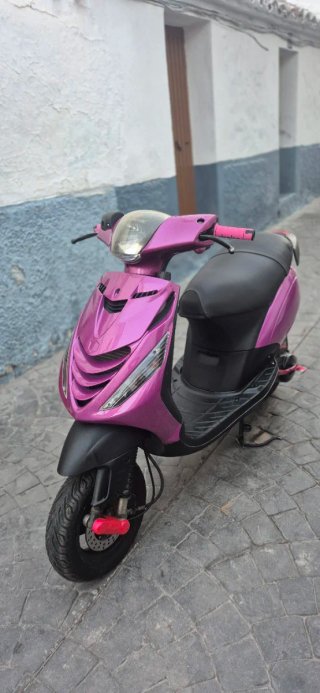 Piaggio Zip SP