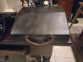 Máquina de Escribir Antigua Corona