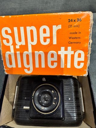Autentica fotocamera tedesca vintage degli anni '60