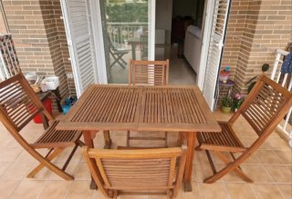 Mesa de madera para exterior