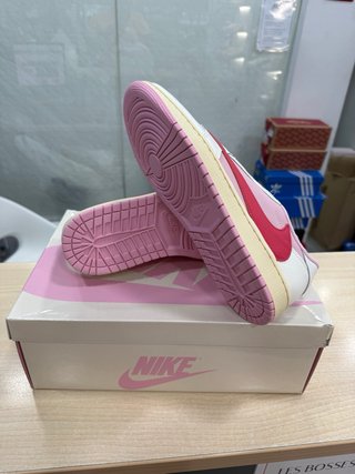 Air Jordan 1 Low OG SP Travis Scott Pink