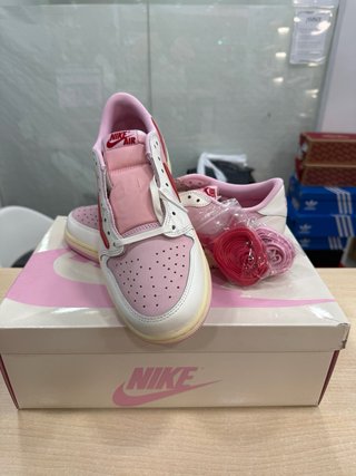 Air Jordan 1 Low OG SP Travis Scott Pink