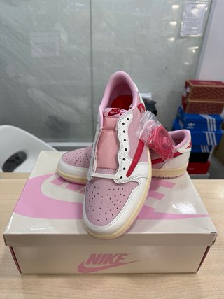Air Jordan 1 Low OG SP Travis Scott Pink