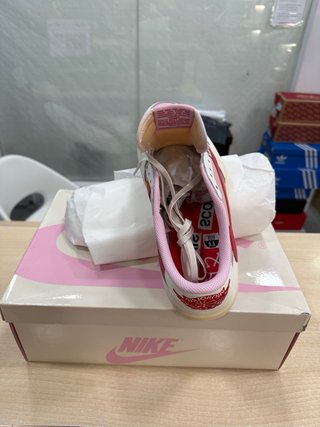 Air Jordan 1 Low OG SP Travis Scott Pink