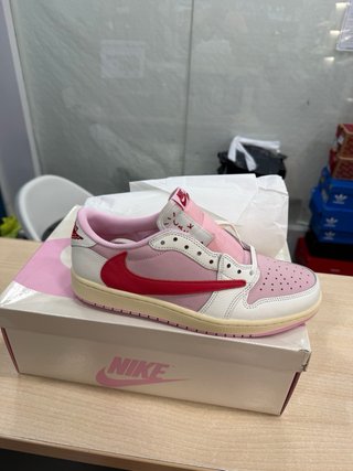 Air Jordan 1 Low OG SP Travis Scott Pink