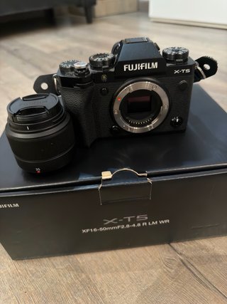 Fujifilm XT5 + Objetivo 35mm Fijo