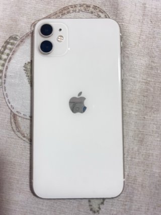 iPhone 11 Apple
