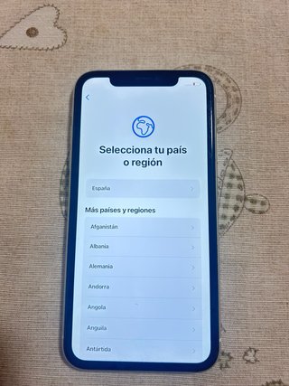 iPhone 11 Apple