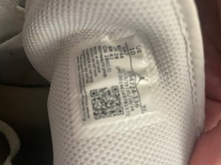 Jordan 1 Mid Blancas