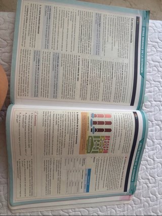 Economía 1.o Bachillerato