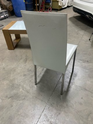 Silla de comedor moderna