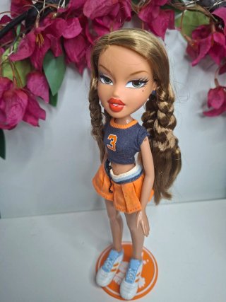 Bratz Play Sportz Yasmin Fútbol