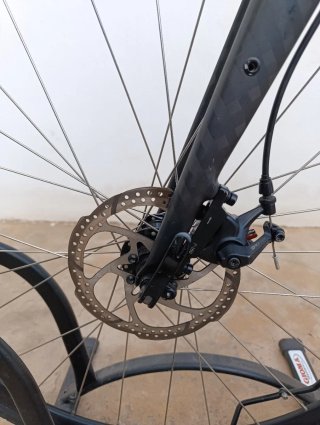 Bicicleta Triban RC120 Disc Road Bike