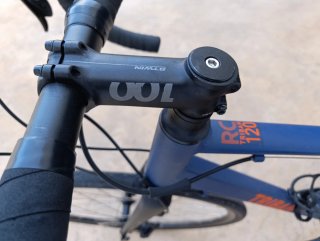 Bicicleta Triban RC120 Disc Road Bike