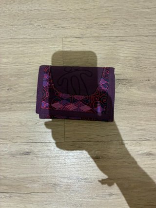 Cartera Totto Morada Diseño Floral