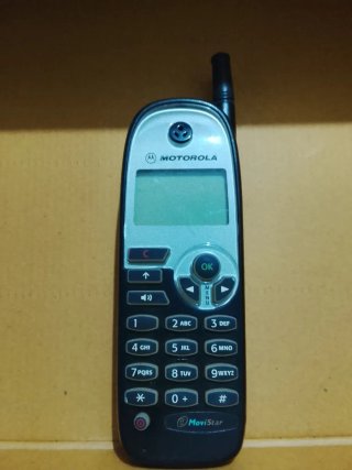 Teléfono Móvil Motorola Antiguo