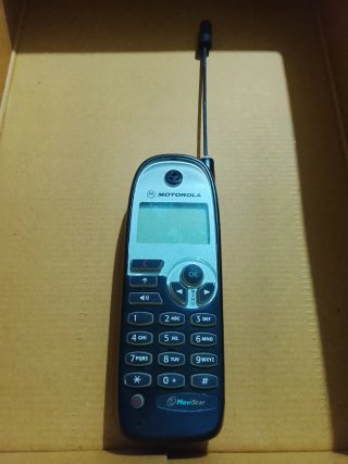 Teléfono Móvil Motorola Antiguo