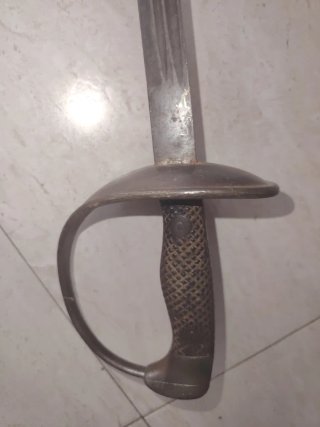 Espada antigua, fabricado en Toledo.