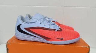 Botas de fútbol Nike Phantom 6 Low Club Talla 40