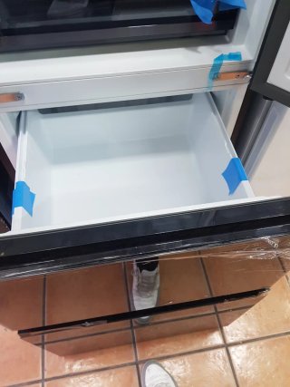 Nevera Cecotec cristal negro