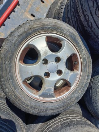 Llantas 4 tornillos
