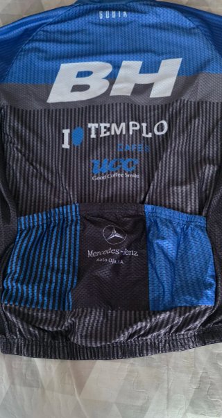 Maillot y culotte BH Templo Gobik