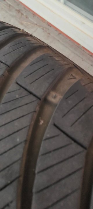 Dos neumáticos 4 estaciones KUMHO SOLUS 4S HA32