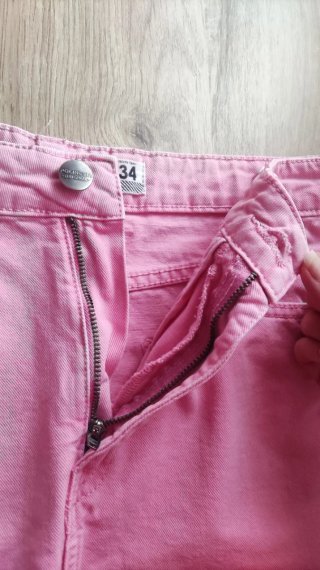 Minifalda vaquera rosa. Polinesia. Talla 34