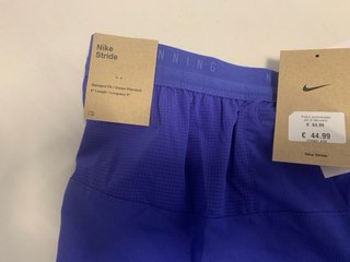 Pantalón corto Nike Stride L Malla Interior