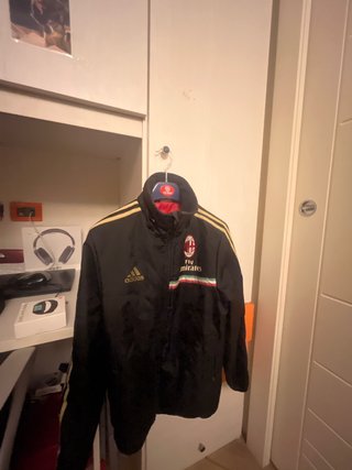 Giubbotto AC Milan Adidas nero e oro