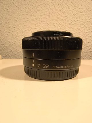 Objetivo Panasonic 12-32mm M4/3