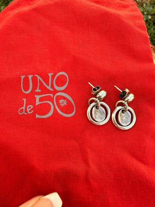 Pendientes Uno de 50 Plata