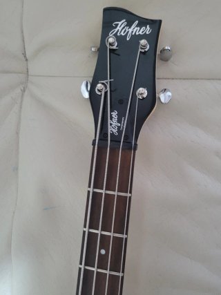 Bajo Hofner Contemporary Negro