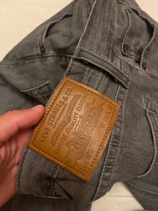 Jeans Levi's grigi